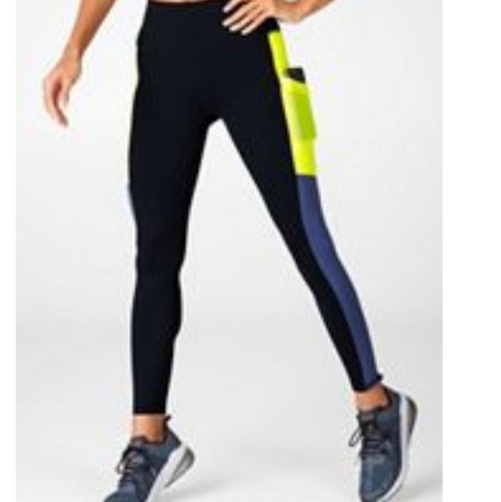 Fabletics womans high waisted pocket leggings